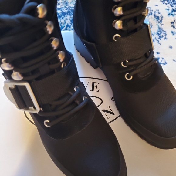 STEVE MADDEN Platform Combat Boot NWT Black - Picture 3 of 4